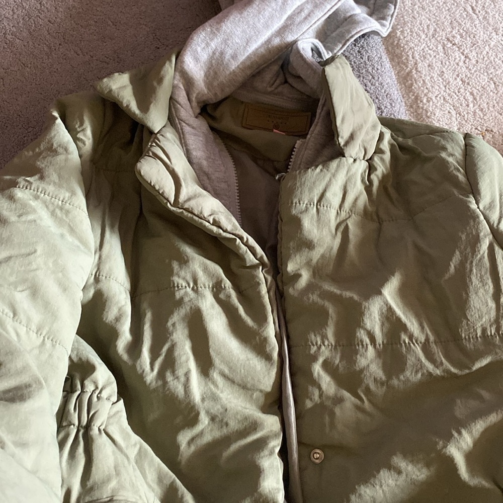 Blank NYC Olive and Gray Jacket size 10-12 XL​ - Picture 3 of 4